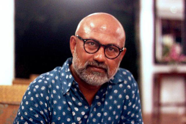 Akshay mukul