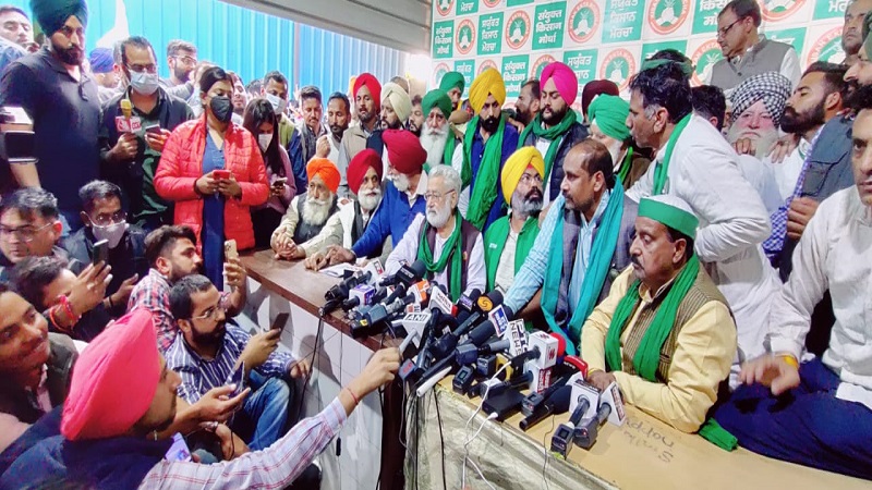 SKM postpones tractor rally