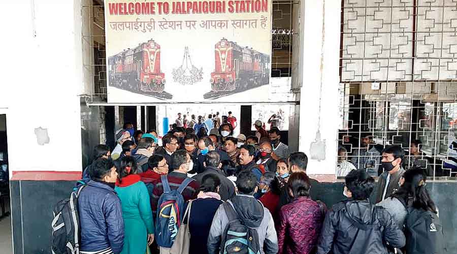 Railways more than double NJP train fare, Jalpaiguri commuters protest 