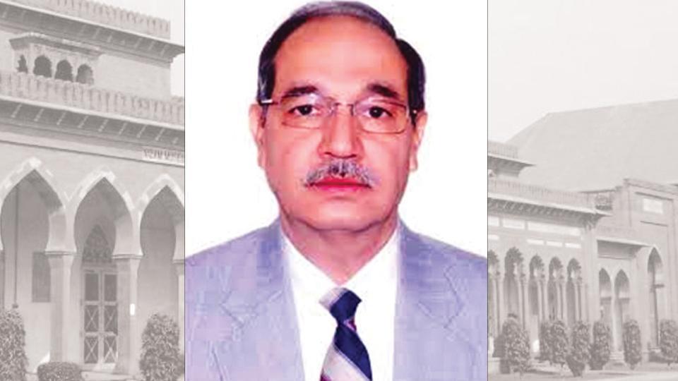 Vice-Chancellor Tariq Mansoor 