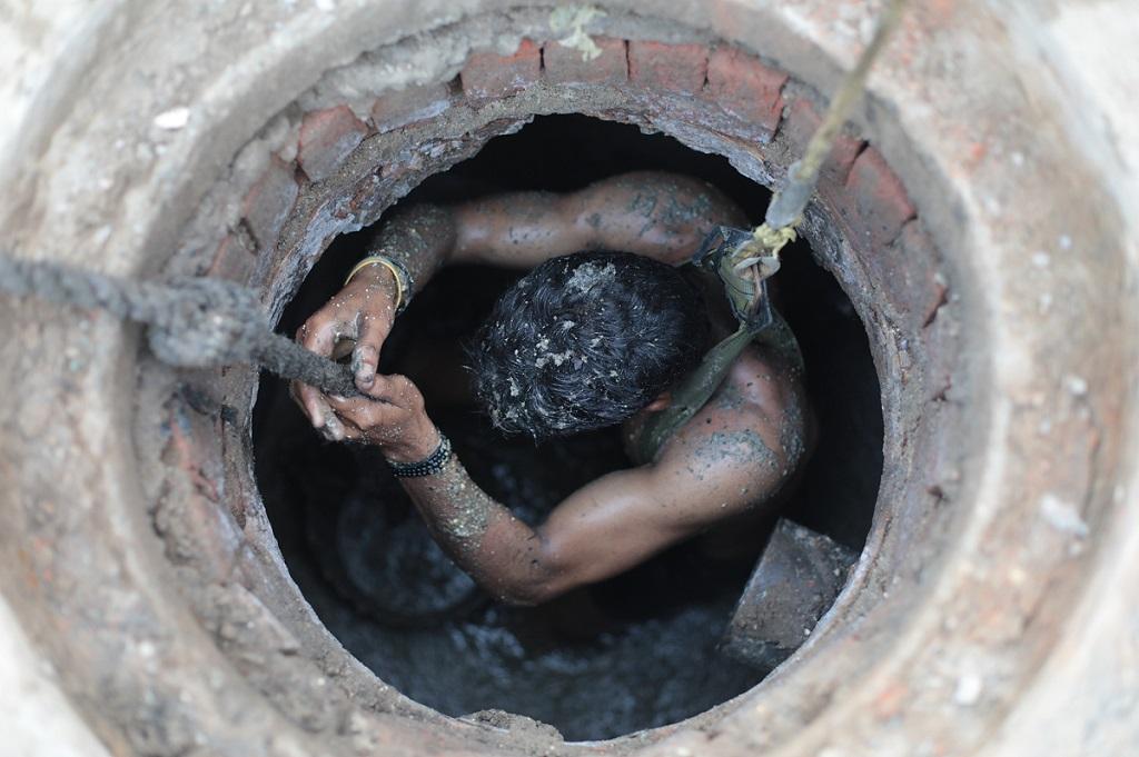 Two manual scavengers choke to death in a manhole