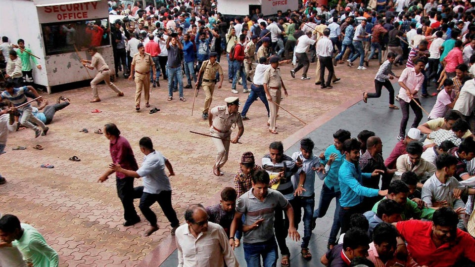 Police lathicharge