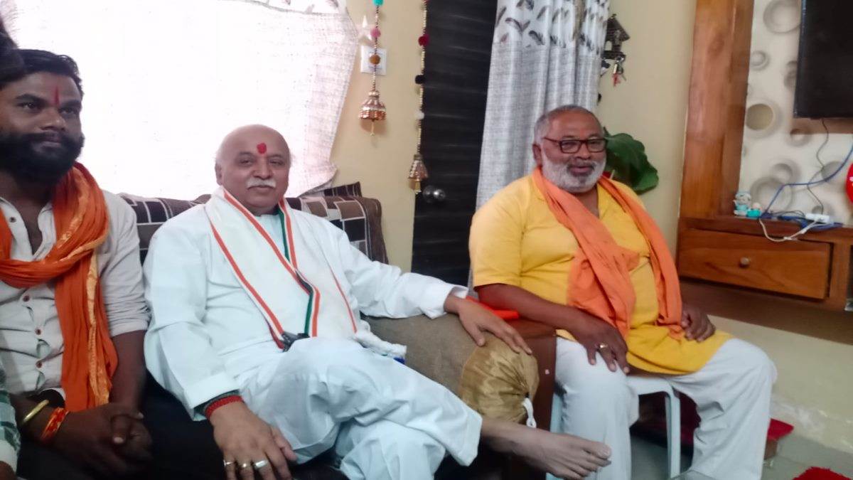 MP: AHP leader Pravin Togadia